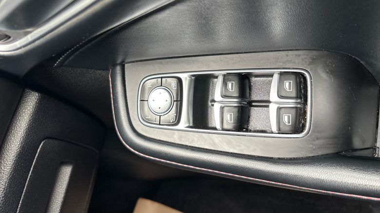 MG Hs 1.5 T-GDI Excite 5dr DCT Petrol Hatchback